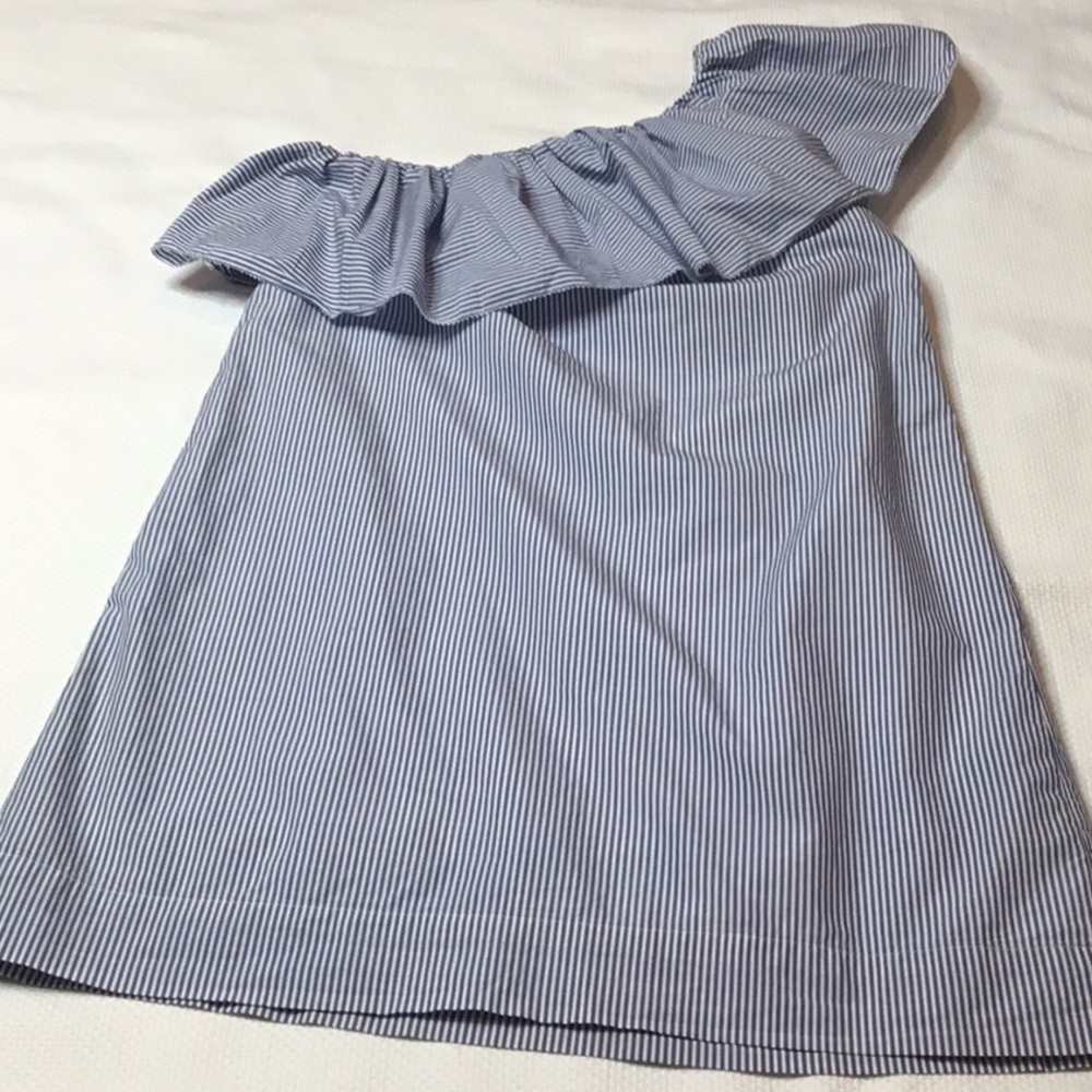 Abercrombie off should dress